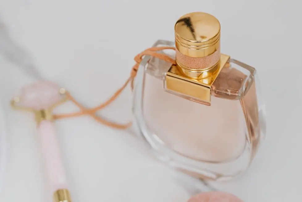 Perfumy damskie–ranking Wybierz idealny zapach Nuty zapachowe w perfumach jpg
