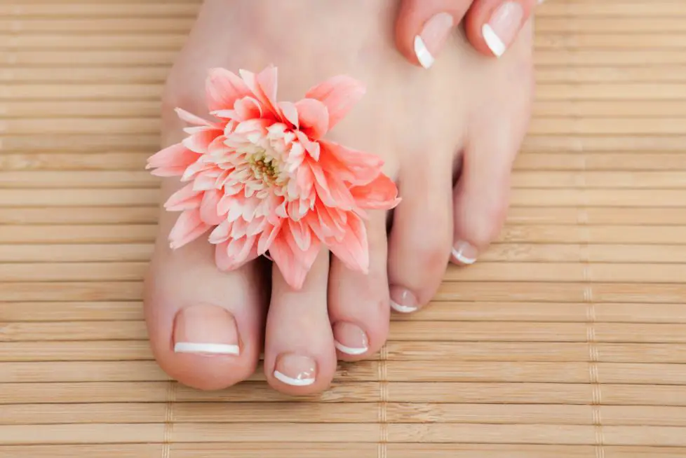 pedicure french